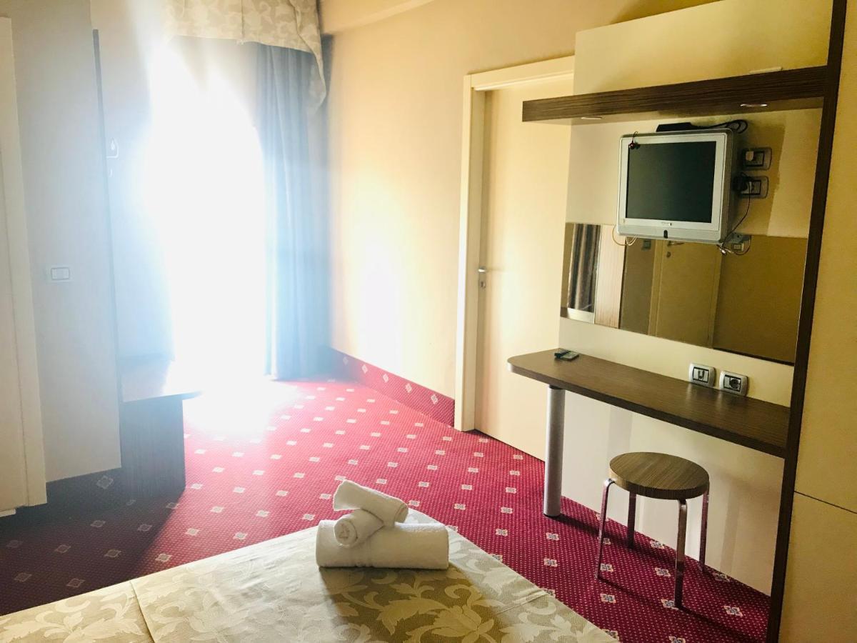 Emotion Vacanze Cesenatico Zewnętrze zdjęcie