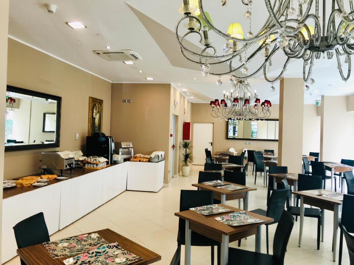 Emotion Vacanze Cesenatico Zewnętrze zdjęcie